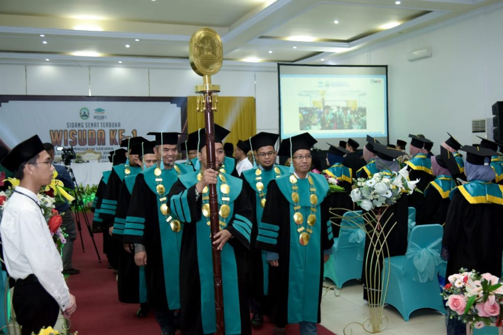 perlengkapan toga rektor, baju rektor, medali rektor, fedel tongkat rektor, perlengkapan wisuda rektor, jual toga rektor, perlengkapan akademik rektor, baju toga wisuda
