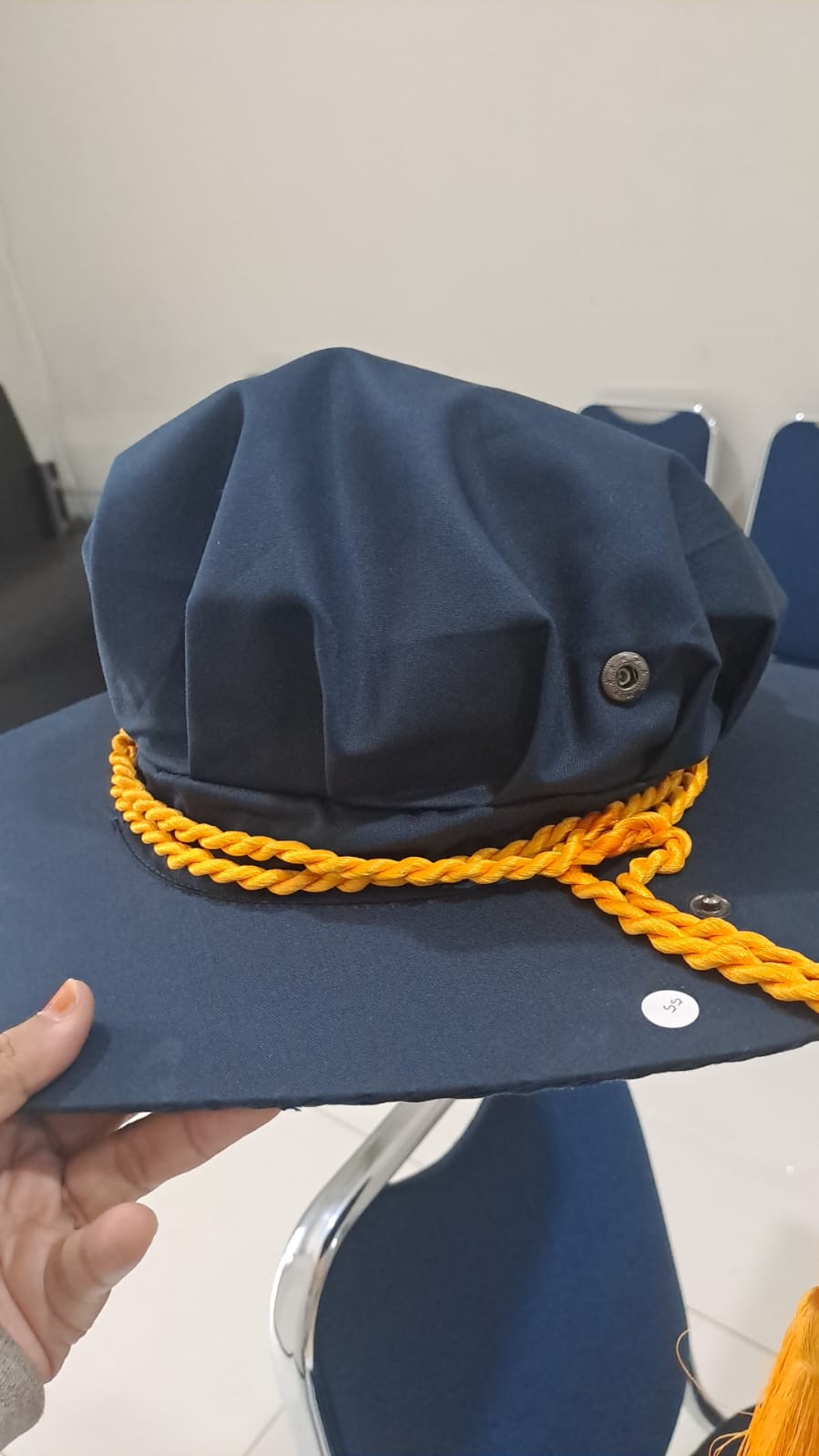 topi toga rektor budi luhur jakarta
