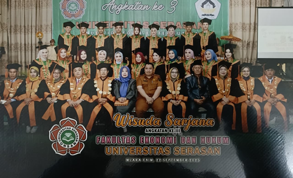 Toga Wisuda Sarjana Universitas Muara Enim
